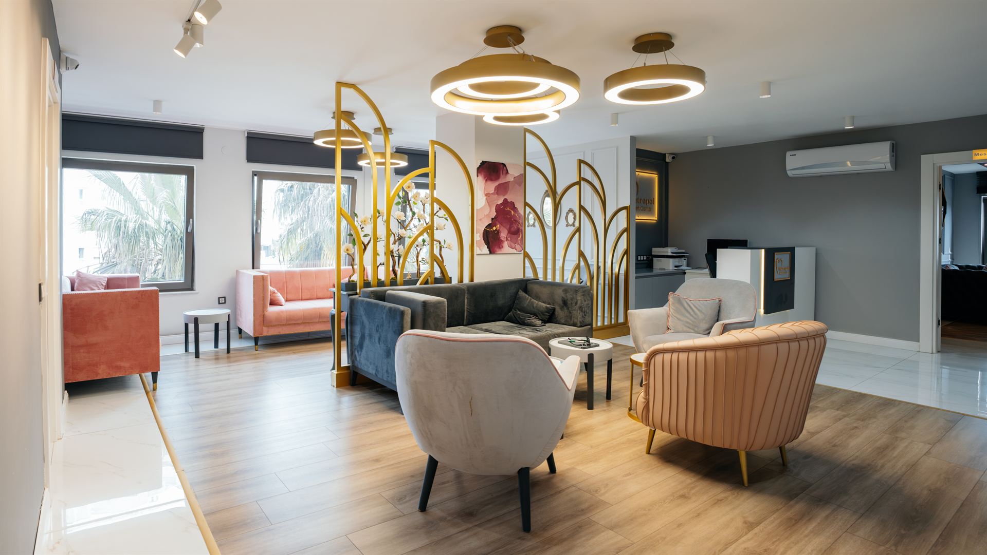 Klinik bekleme salonu